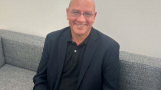 バリーホートンカウンセラー　那覇市