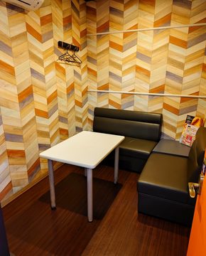 カラオケ ビッグエコー 東浦駅前店